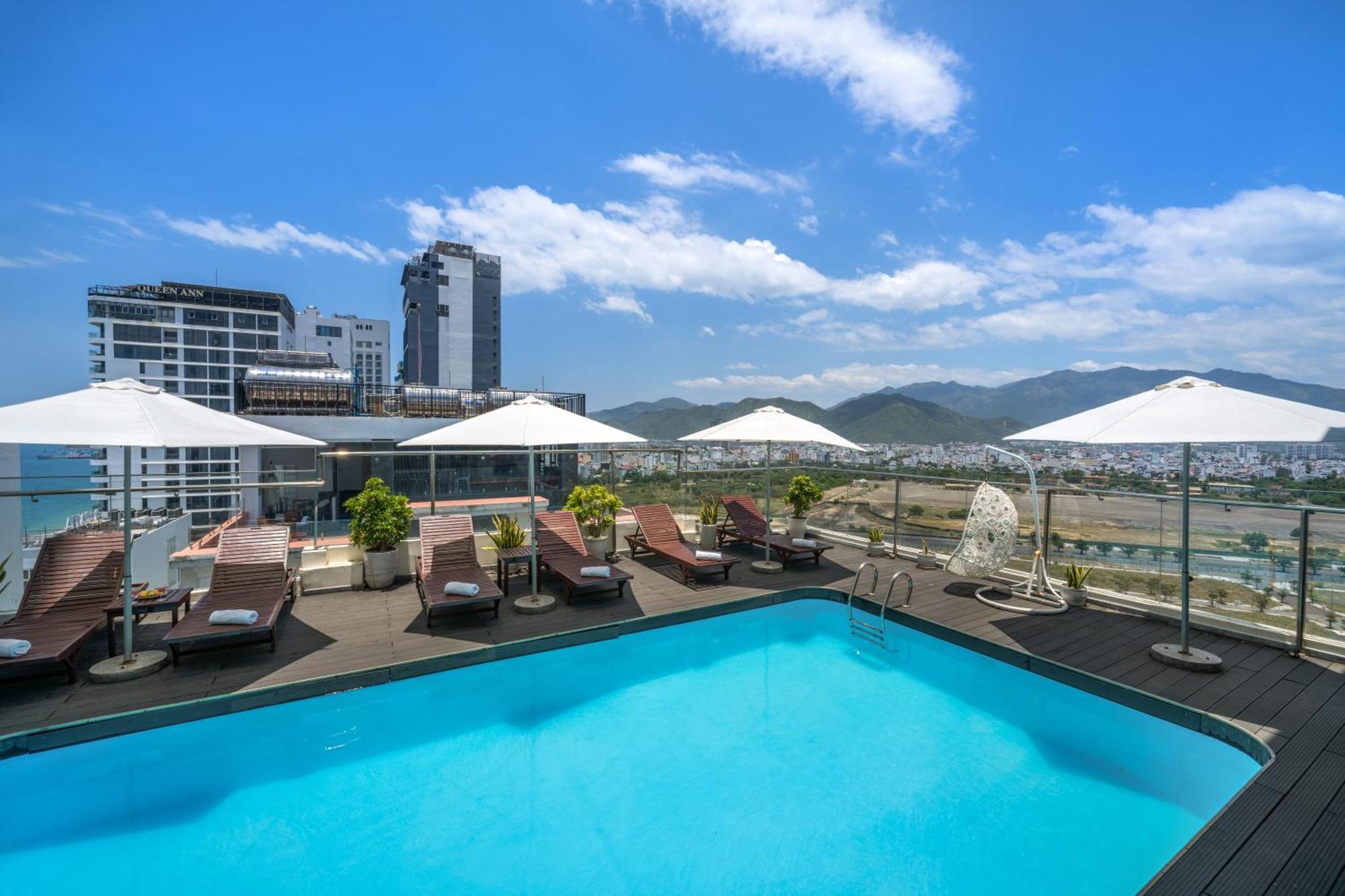Sochi Hotel Nha Trang Exteriör bild